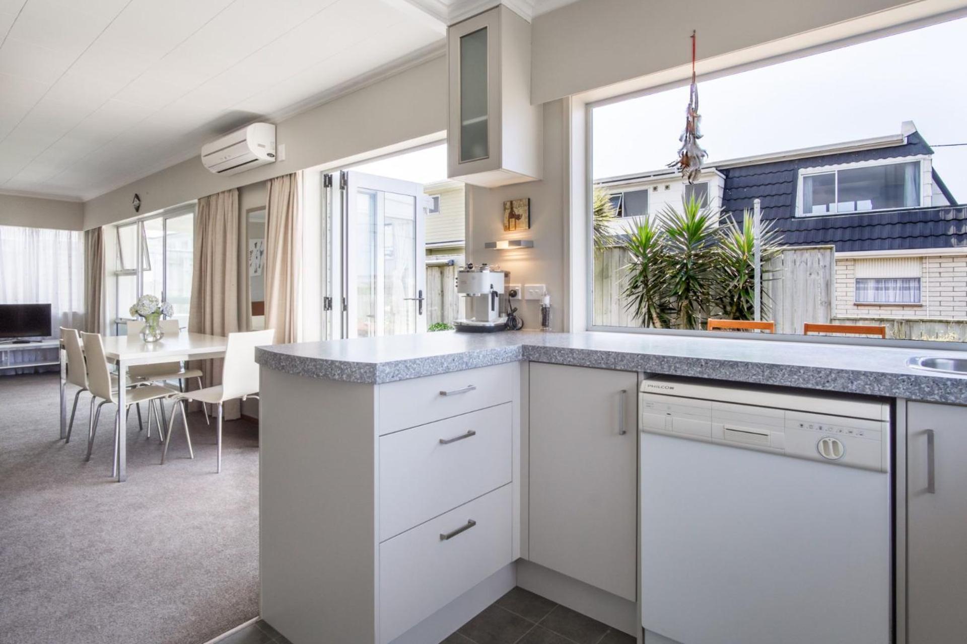 Villa Sea Breeze On Belt By Coastal Walkway New Plymouth Exterior foto